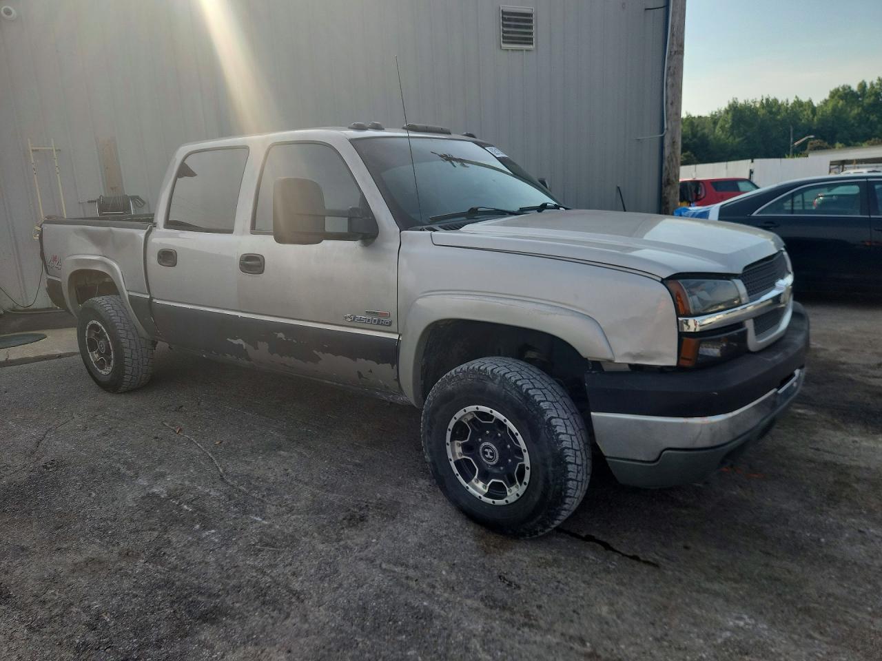 2004 Chevrolet Silverado K2500 Heavy Duty - Фото 4