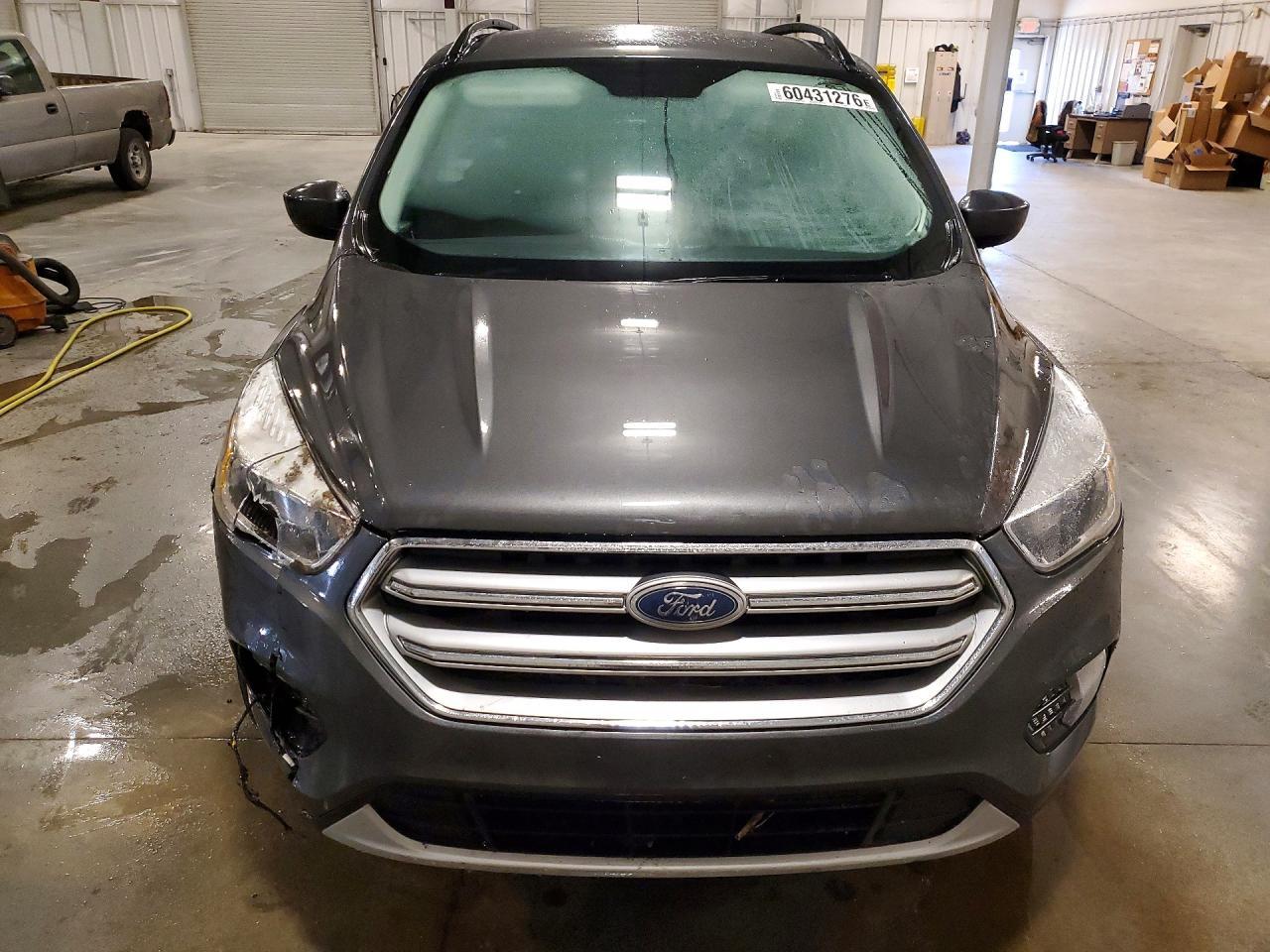 2017 Ford Escape - Фото 5