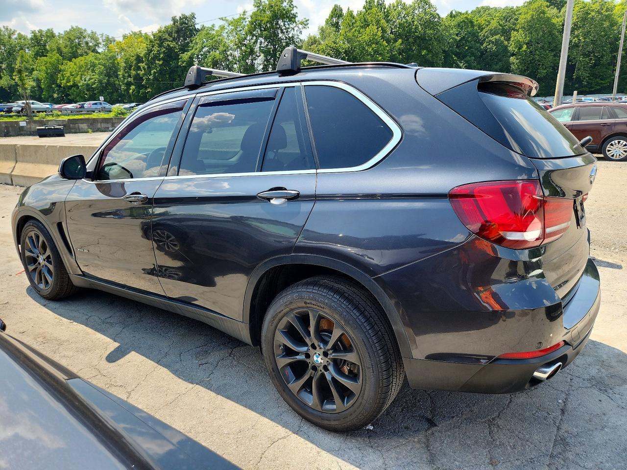 2016 BMW X5 xDrive35I - Фото 2