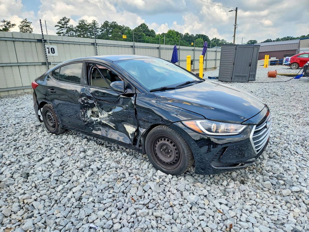 2017 Hyundai Elantra Se - Image 4