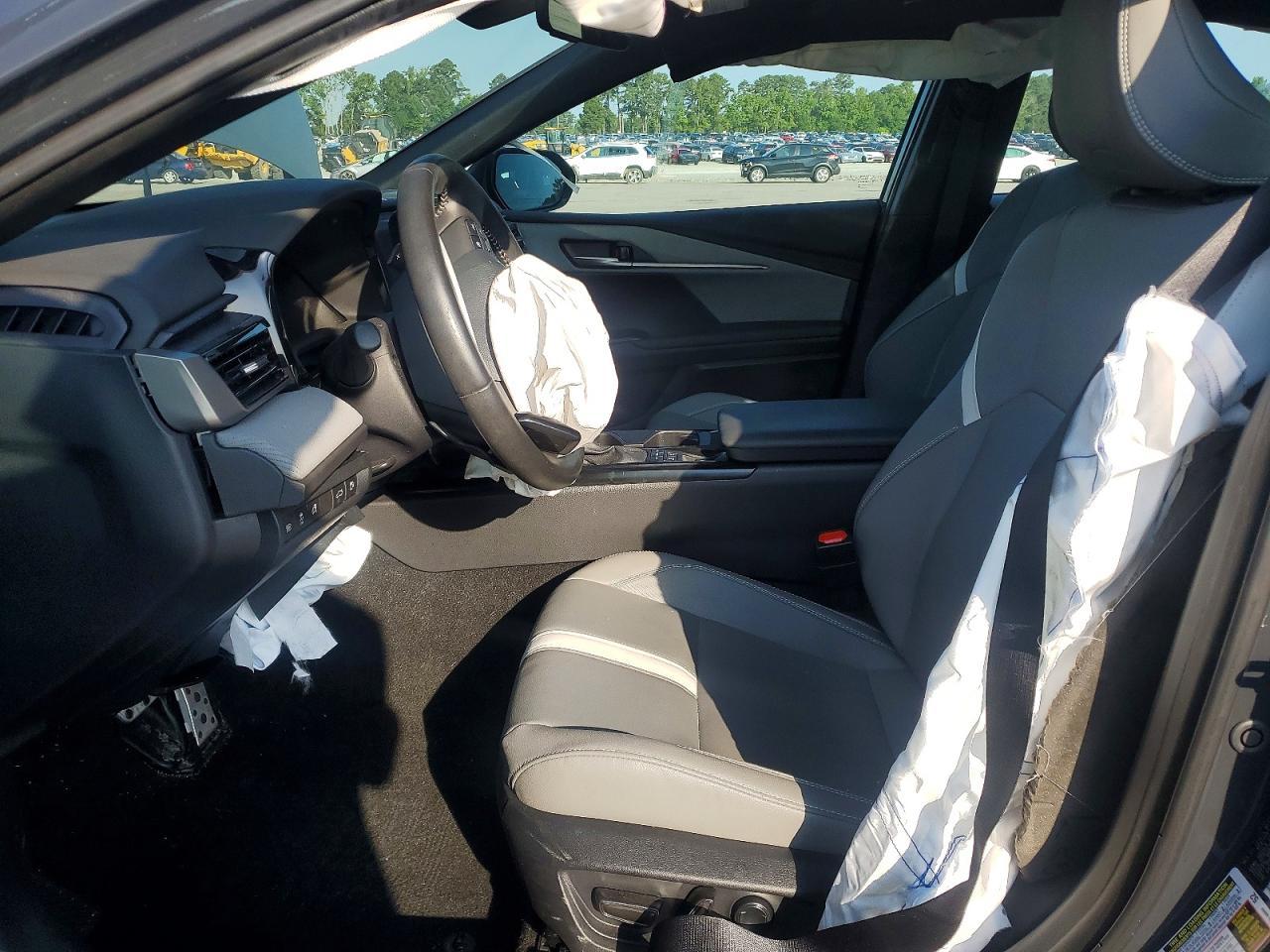 2025 Toyota Camry Se - Фото 7