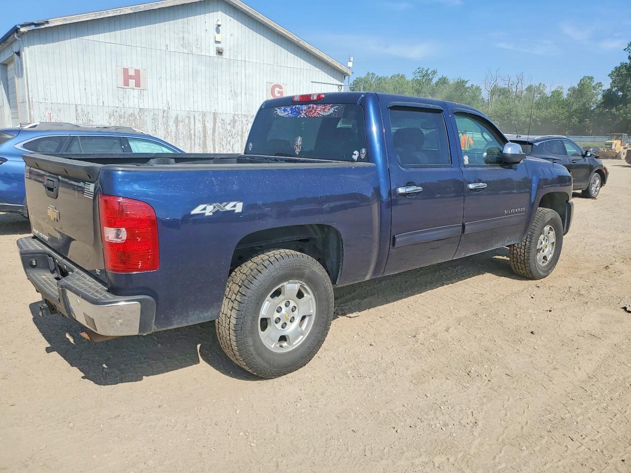 2011 Chevrolet Silverado K1500 Lt - Image 3