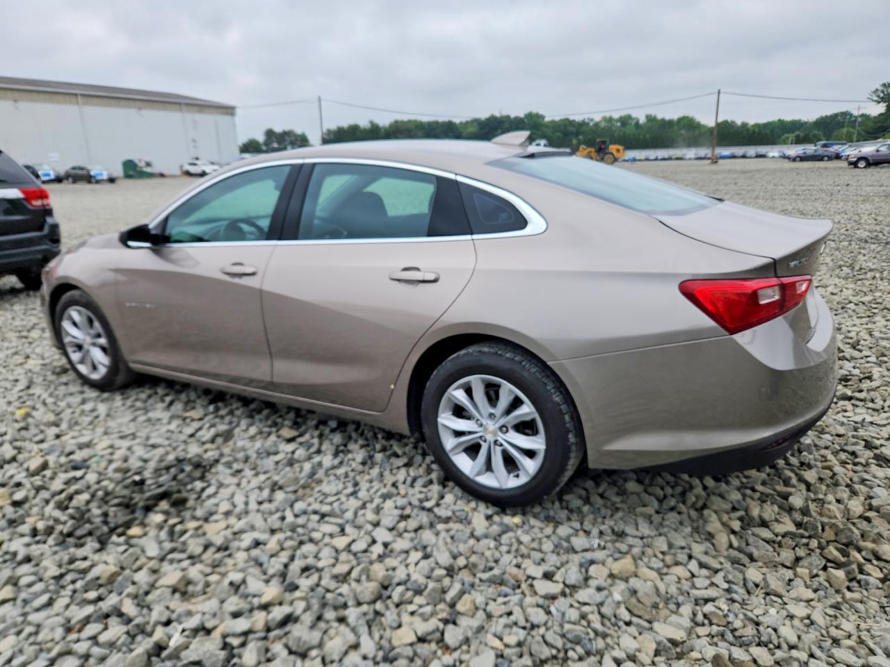 2025 Chevrolet Malibu Lt - Фото 2