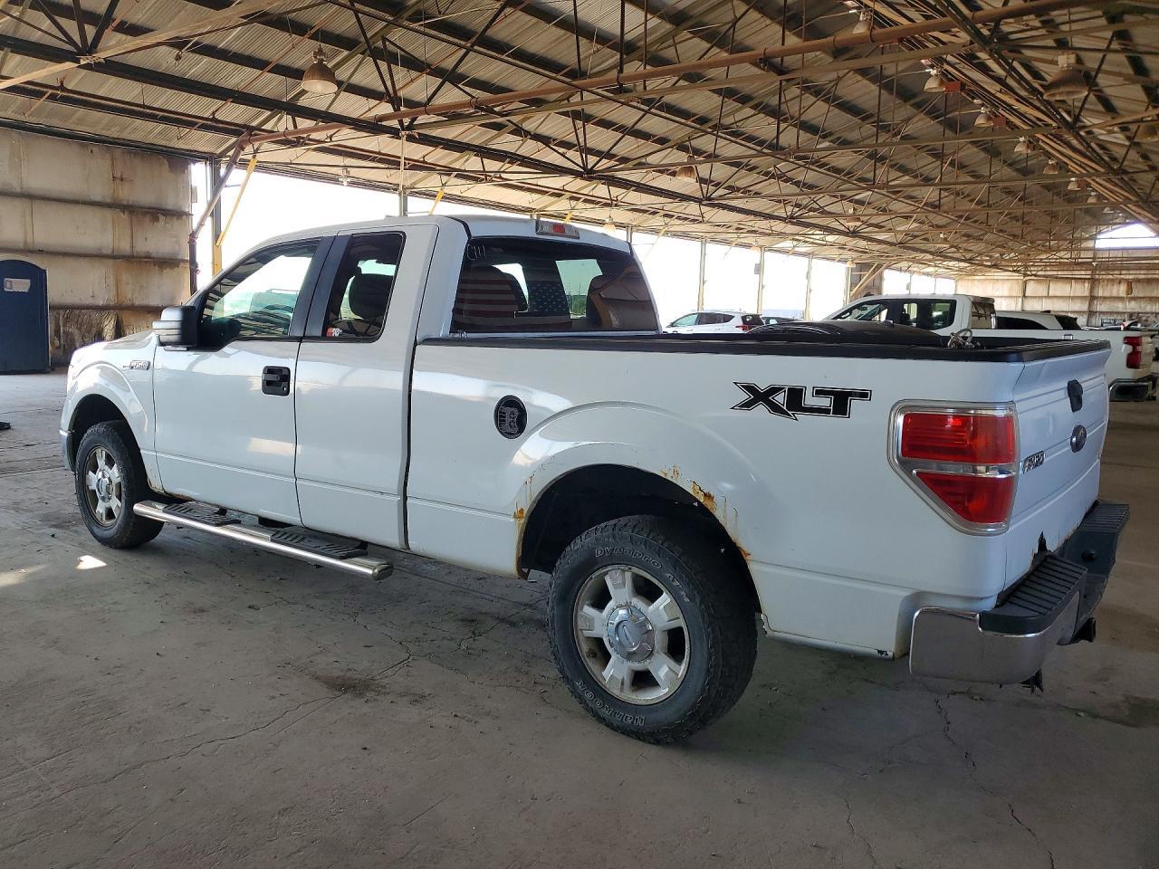 2010 Ford F150 Super Cab - Фото 2