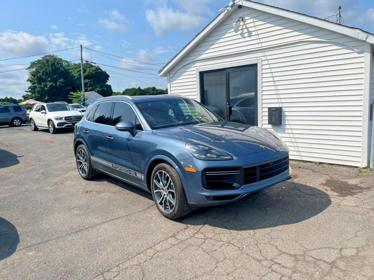 2020 Porsche Cayenne Turbo - Image 4