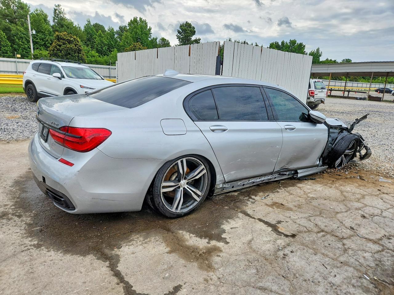 2019 BMW 740 I - Image 3