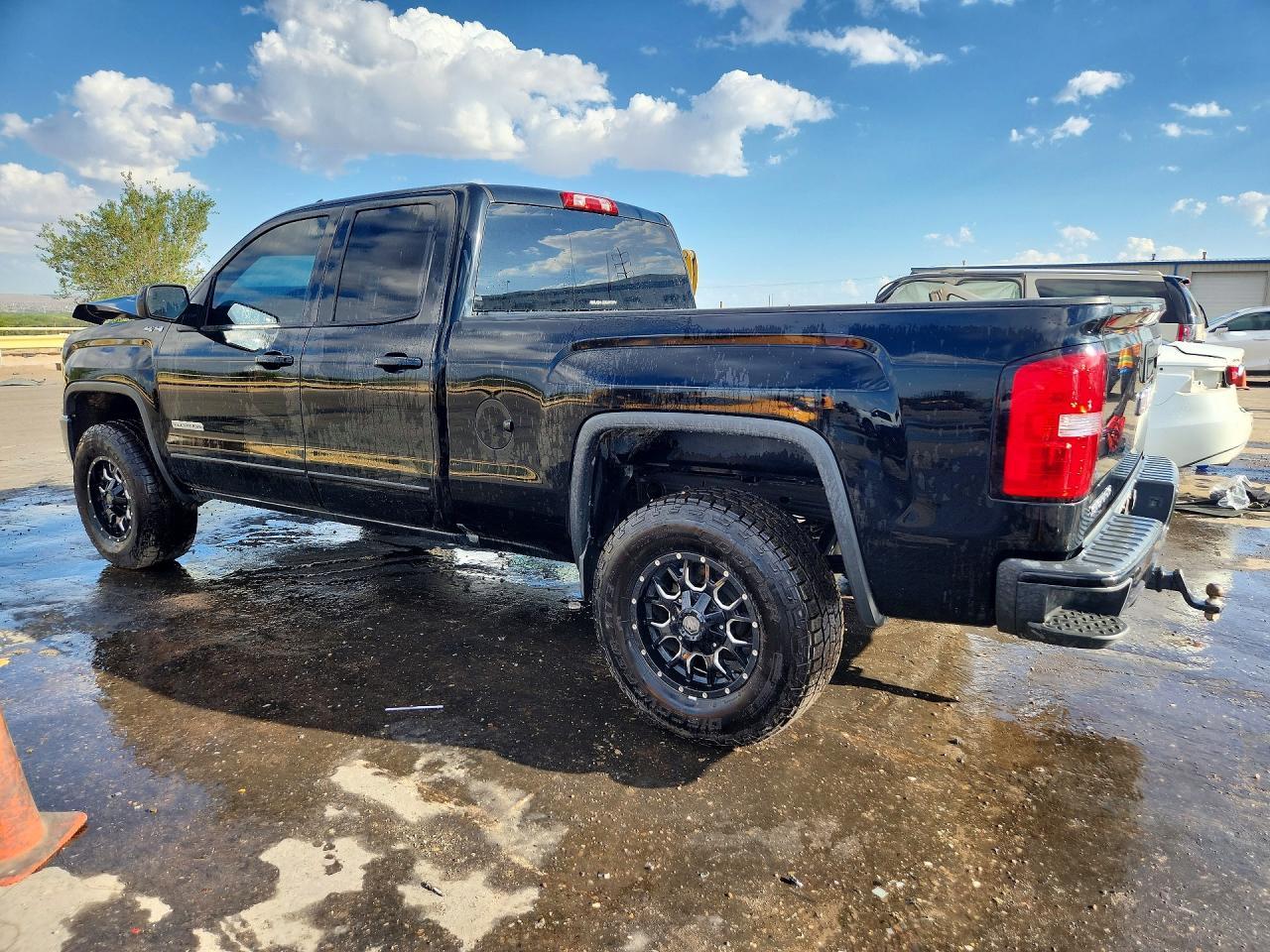 2017 GMC Sierra K1500 - Фото 2
