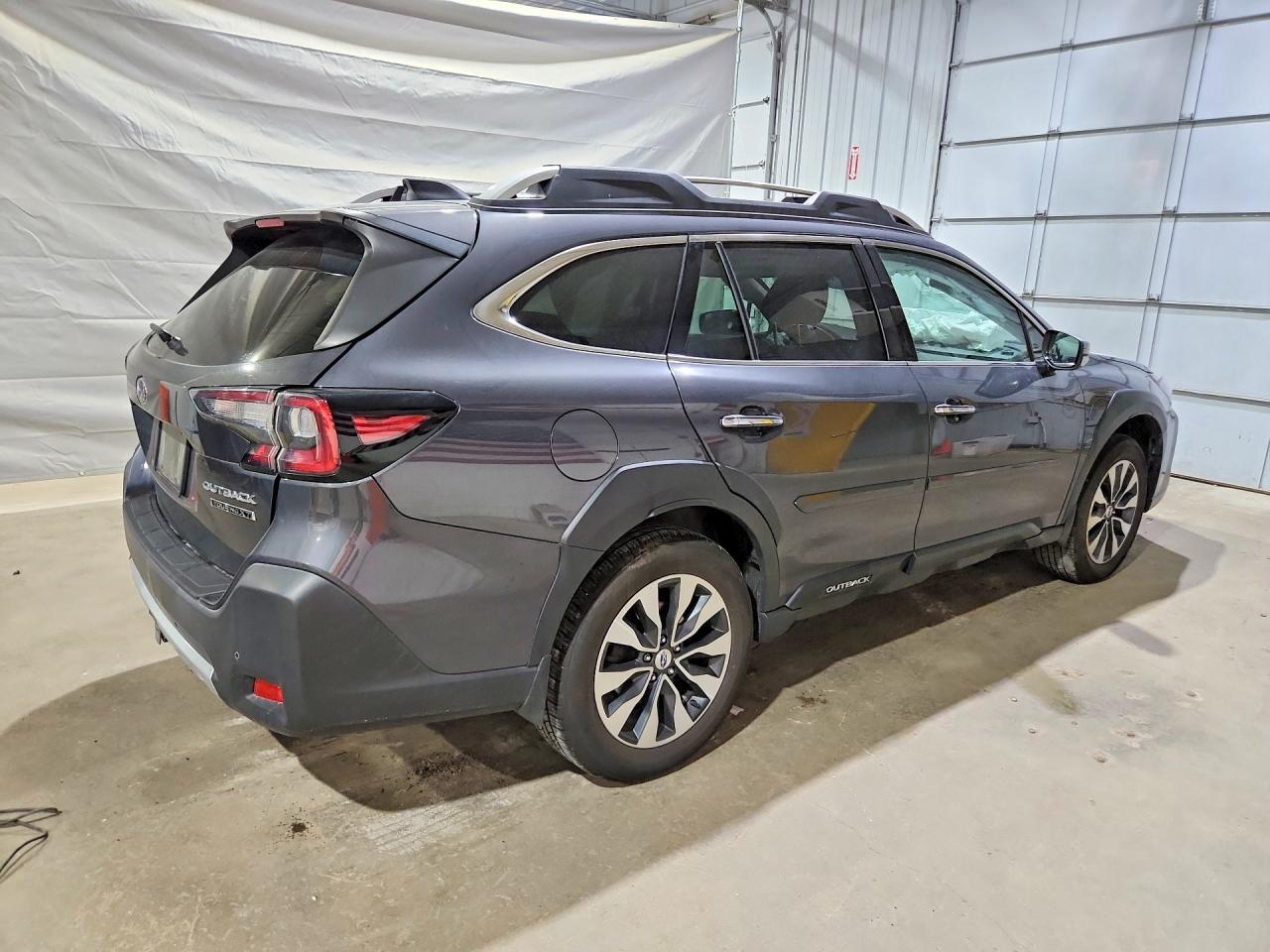 2023 Subaru Outback Touring - Фото 3