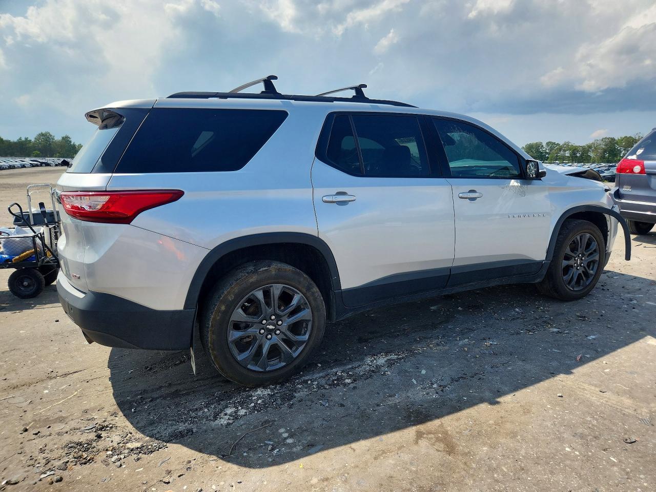 2020 Chevrolet Traverse Rs - Image 3