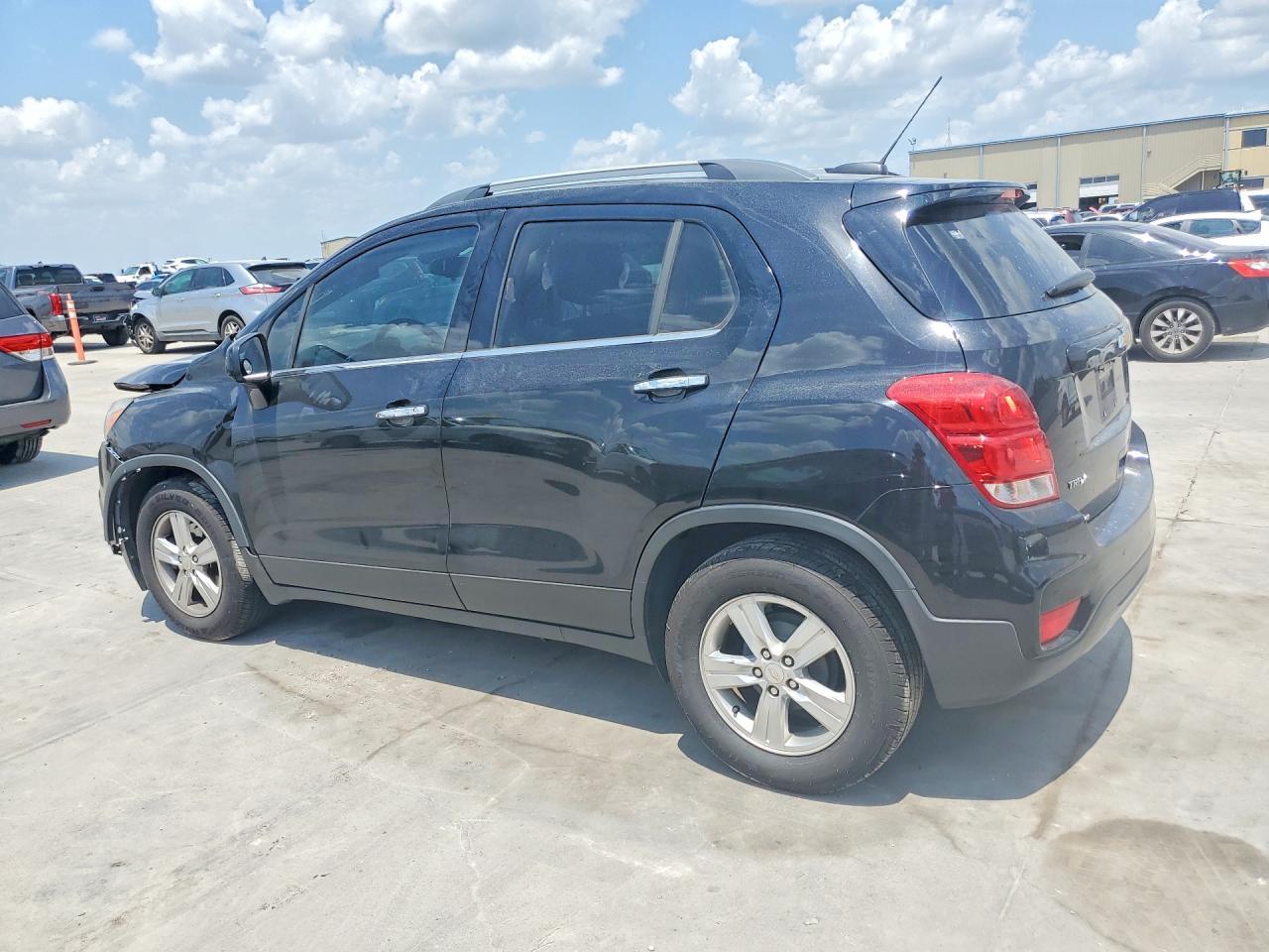 2018 Chevrolet Trax 1Lt - Фото 2