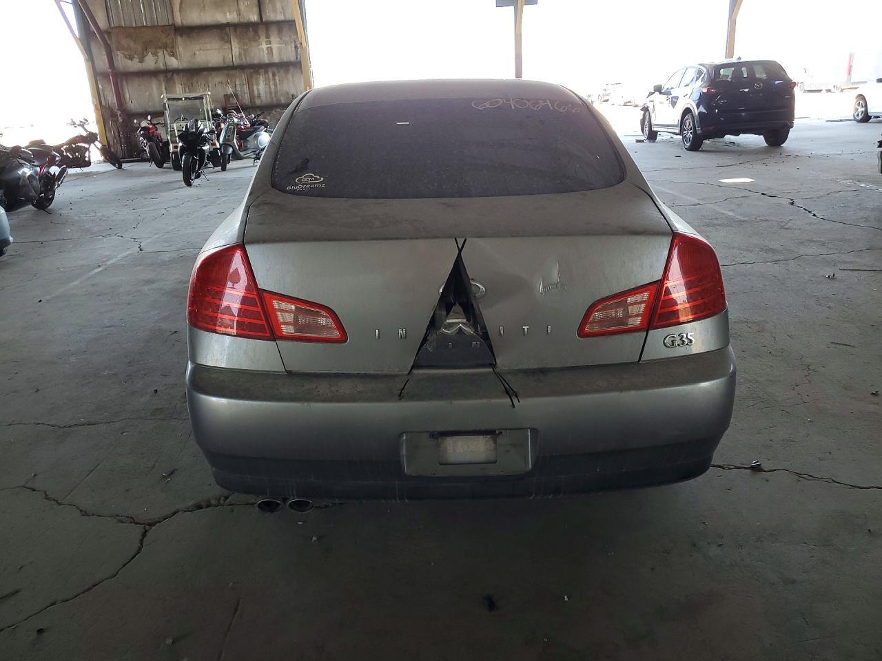 2004 Infiniti G35 Base - Image 6