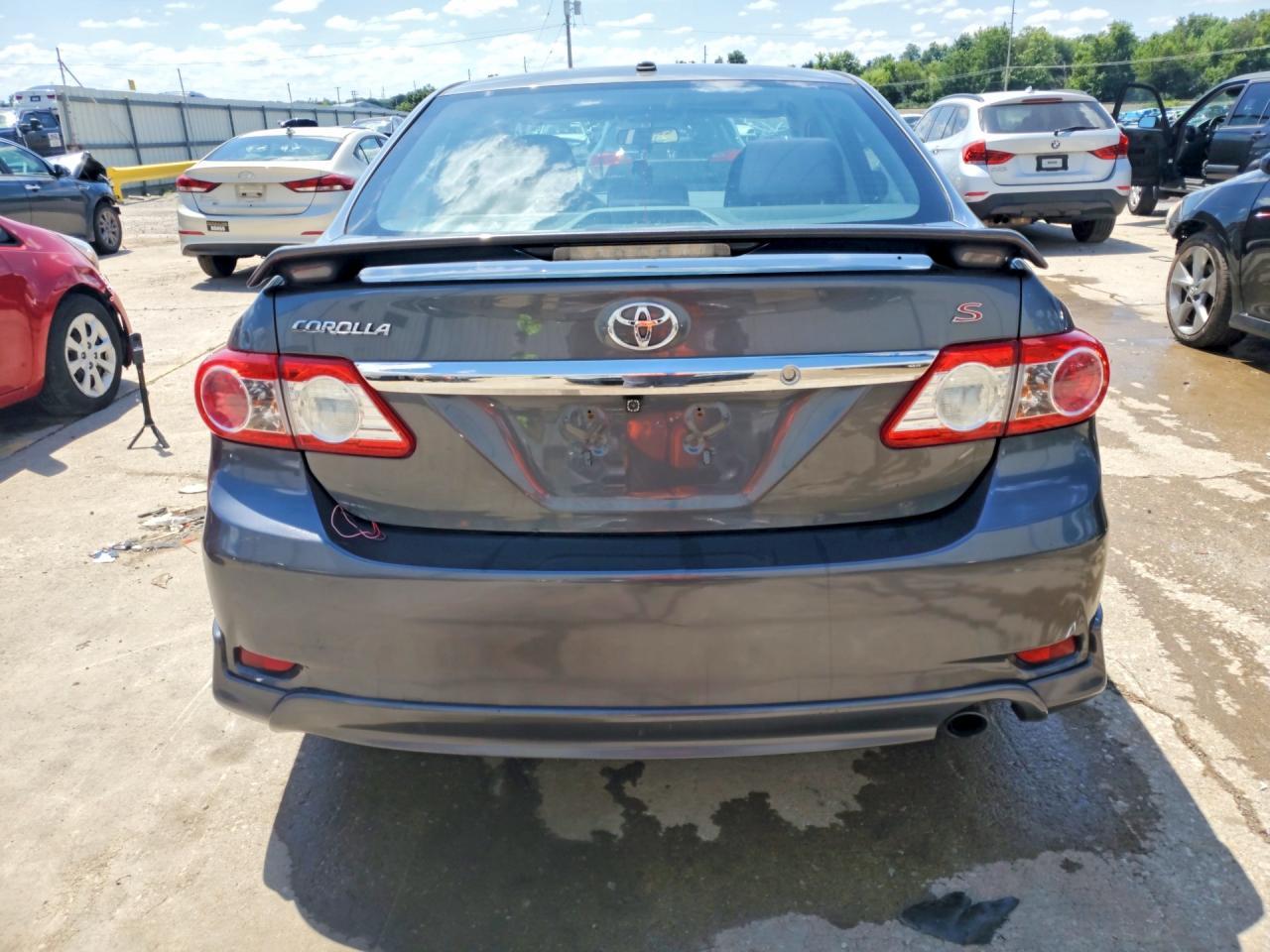 2011 Toyota Corolla S - Фото 6