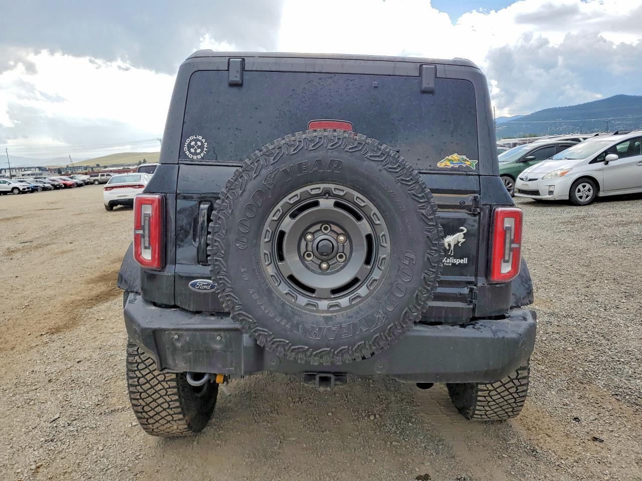 2024 Ford Bronco Outer Banks - Image 6