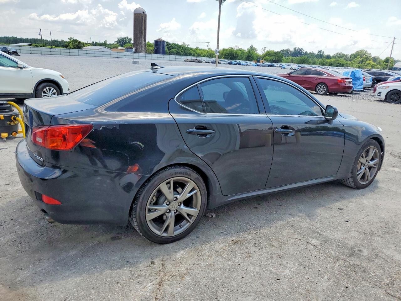 2007 Lexus Is 300 Sportcross - Фото 3