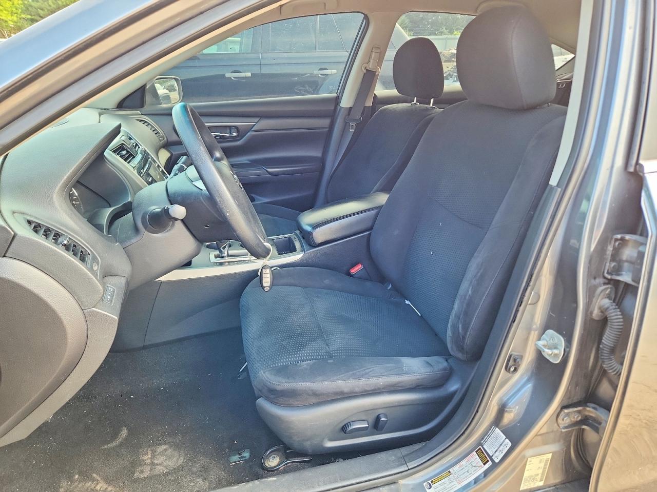 2015 Nissan Altima 2.5 S - Image 7