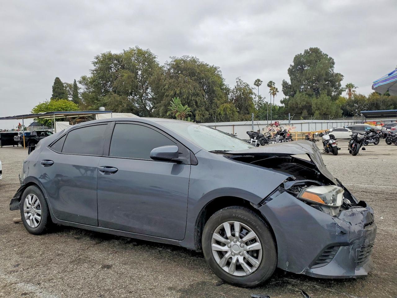 2015 Toyota Corolla L - Фото 4