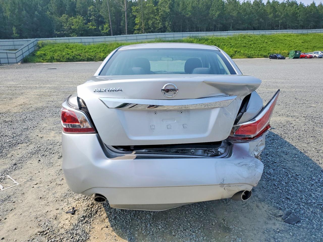 2015 Nissan Altima 2.5 S - Фото 6