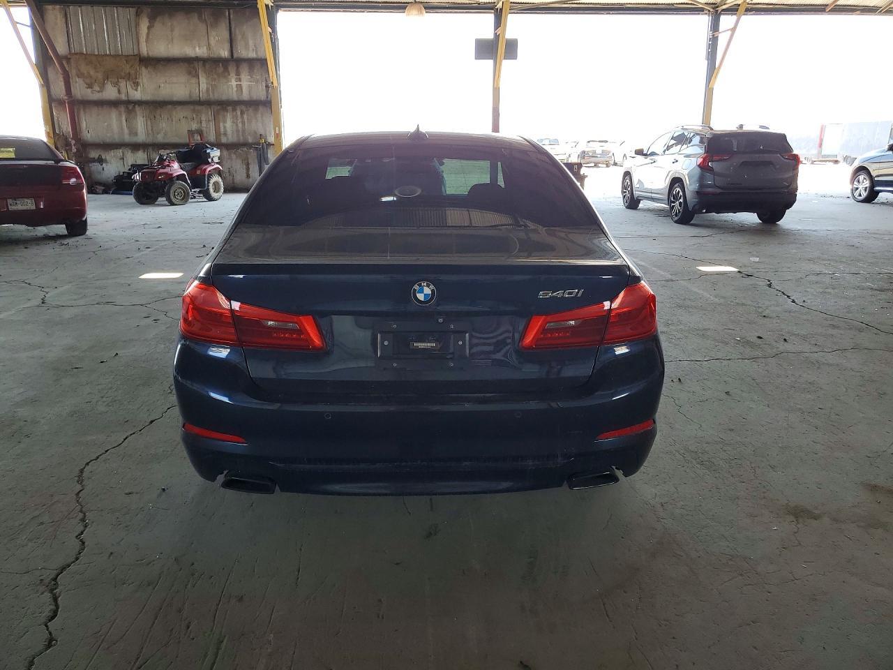 2017 BMW 540 I - Фото 6