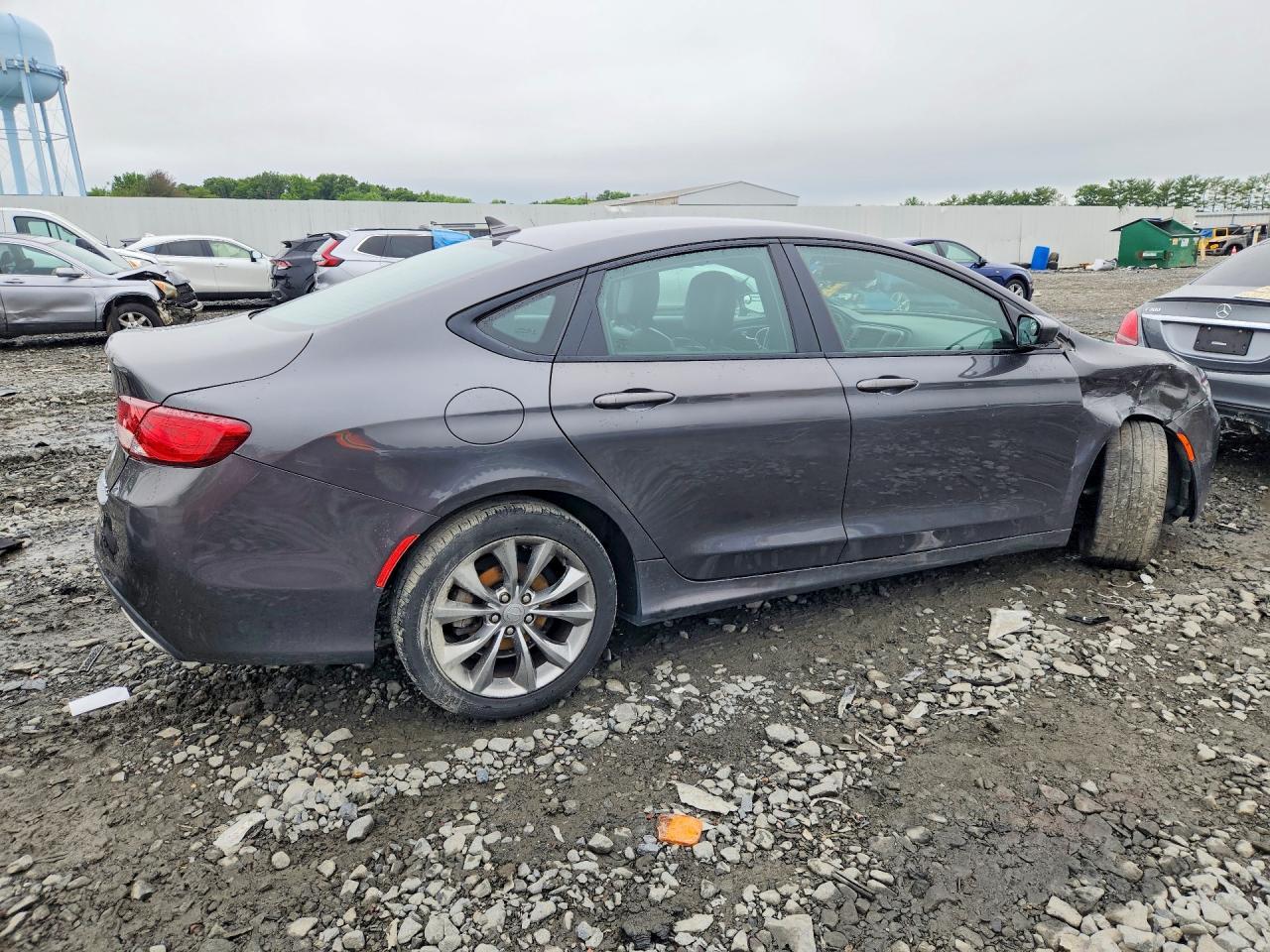 2015 Chrysler 200 S - Фото 3