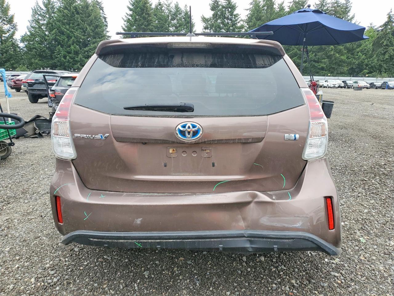 2017 Toyota Prius V Four - Фото 6