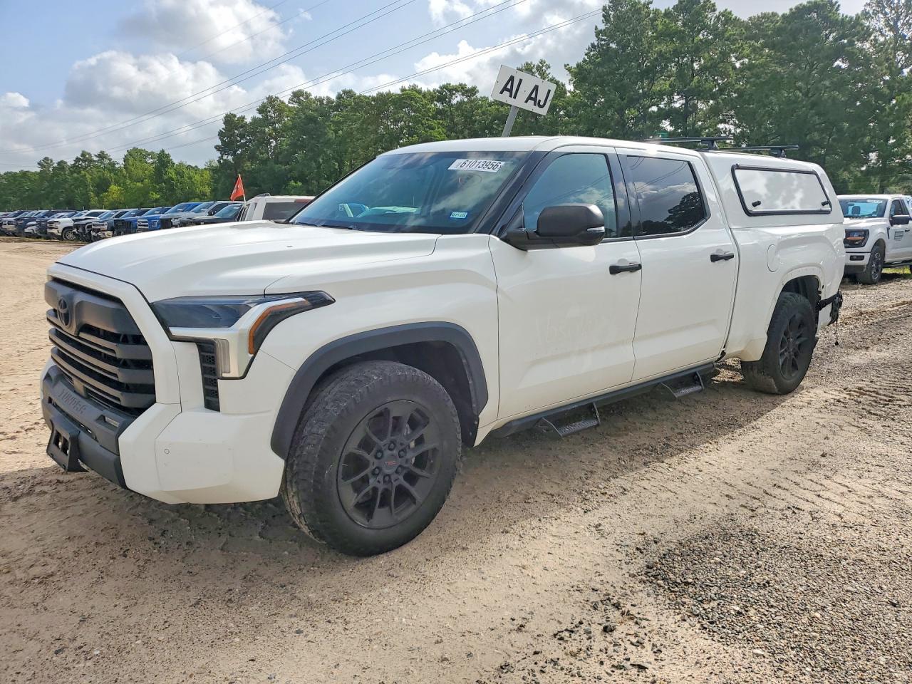 2023 Toyota Tundra Crewmax Sr5