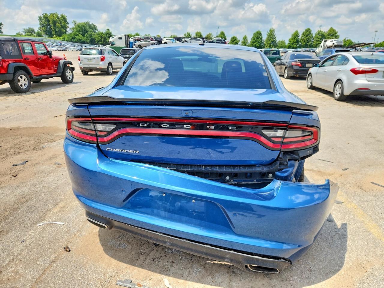 2022 Dodge Charger Sxt - Фото 6