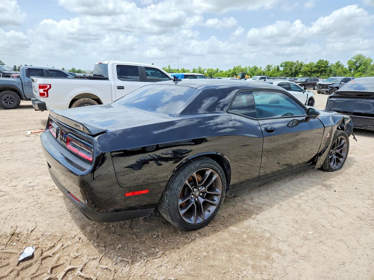 2022 Dodge Challenger R - Фото 3