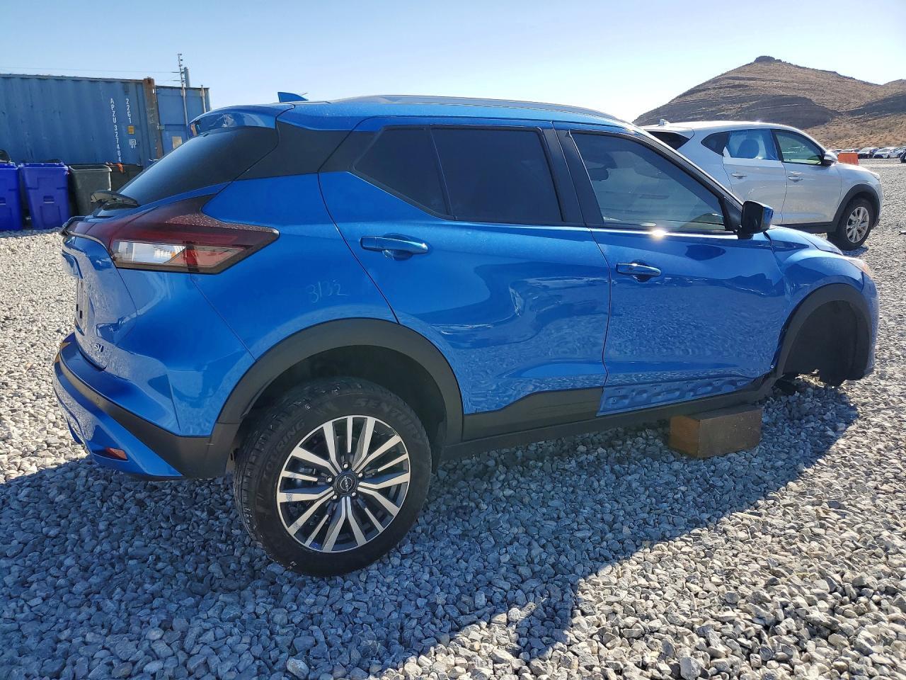 2024 Nissan Kicks Sv - Image 3