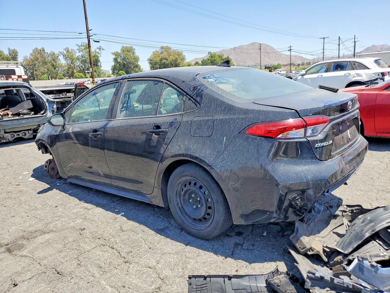 2021 Toyota Corolla Le - Image 2