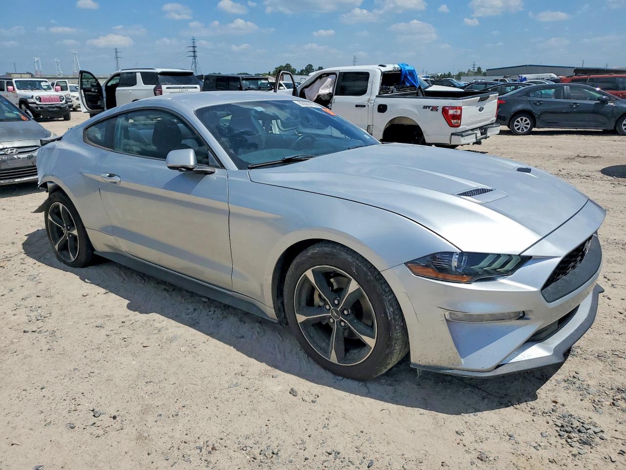 2018 Ford Mustang - Фото 4