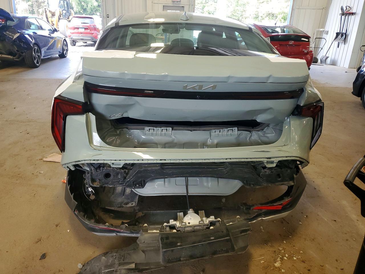 2025 Kia K4 Ex - Image 6