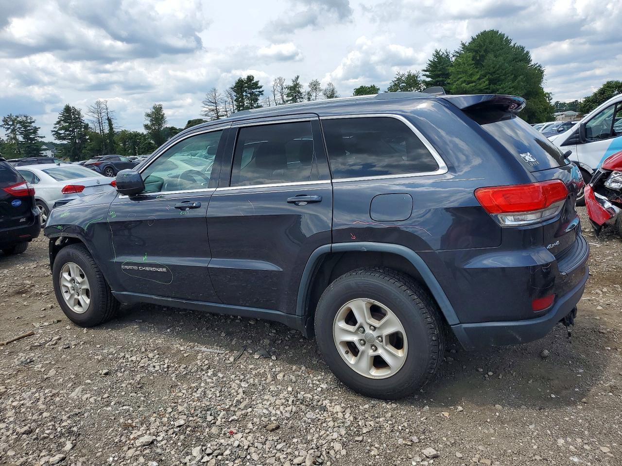 2015 Jeep Grand Cherokee Laredo - Фото 2