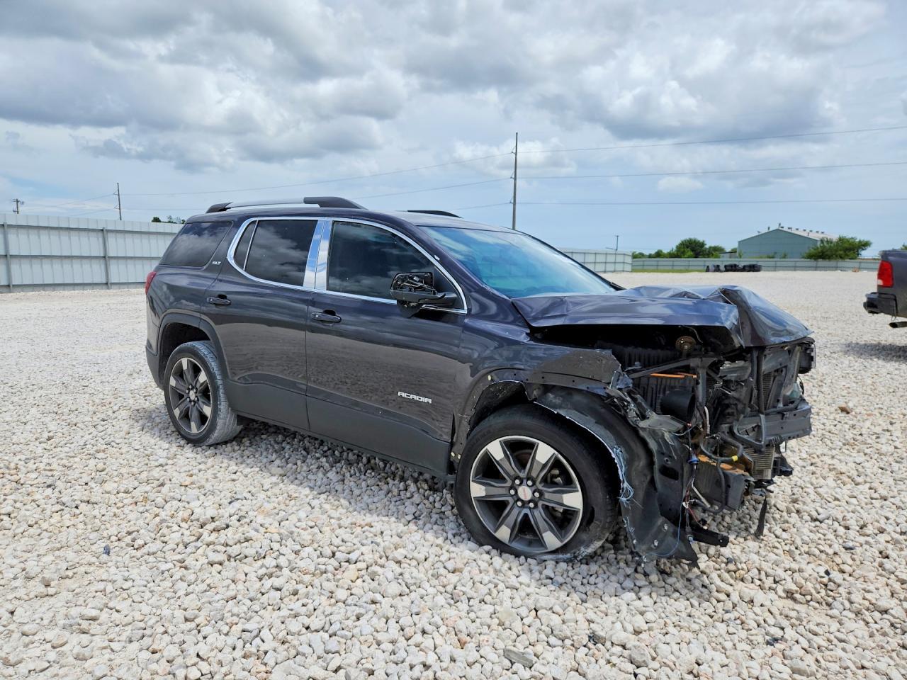 2017 GMC Acadia Slt-2 - Image 4