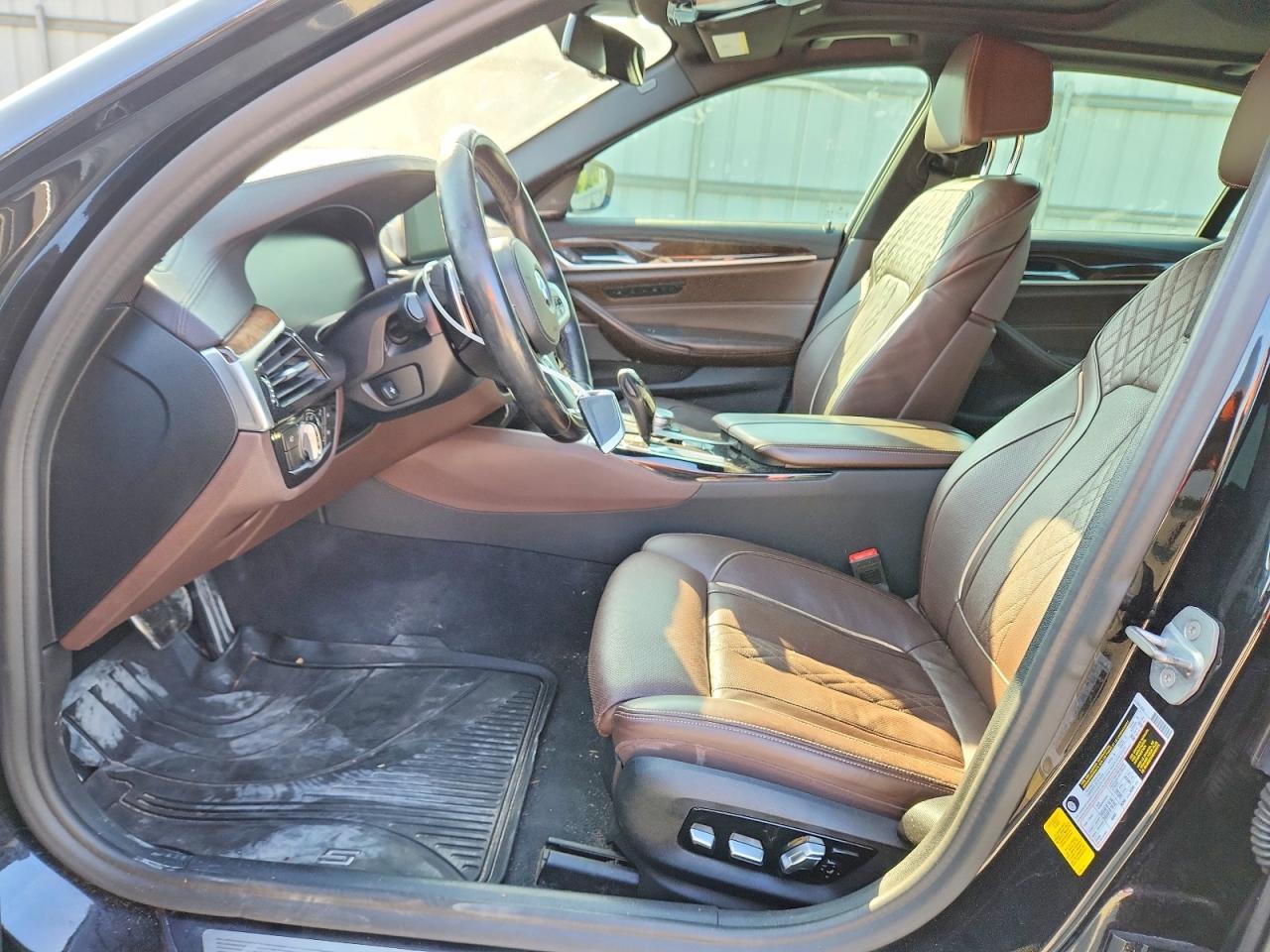 2020 BMW 530 I - Фото 7
