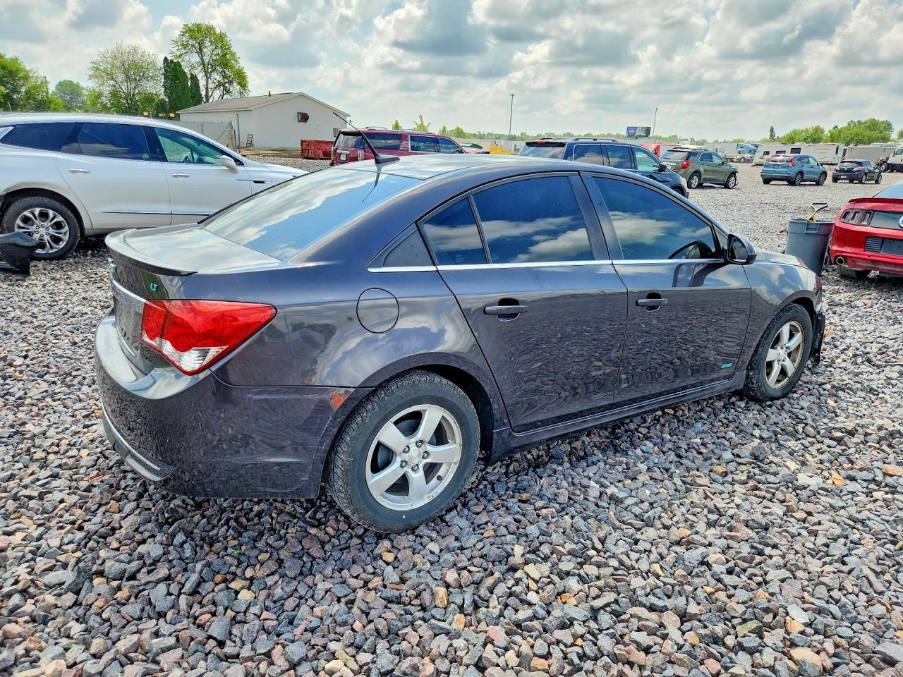 2014 Chevrolet Cruze Lt - Image 3