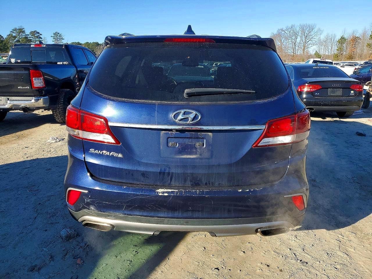 2017 Hyundai Santa Fe Se - Image 6
