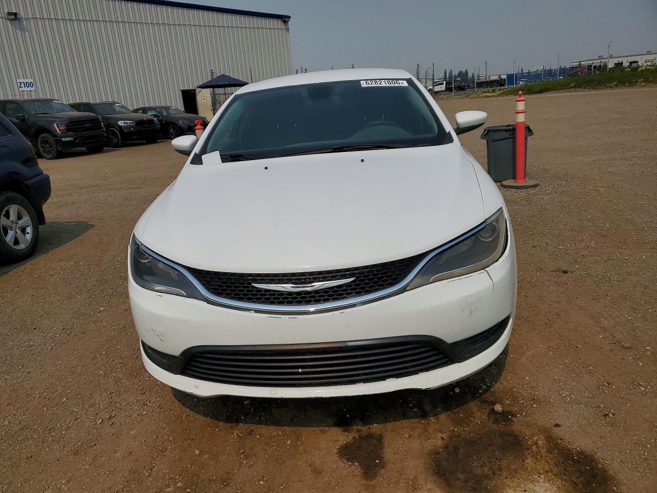 2015 Chrysler 200 Lx - Фото 5