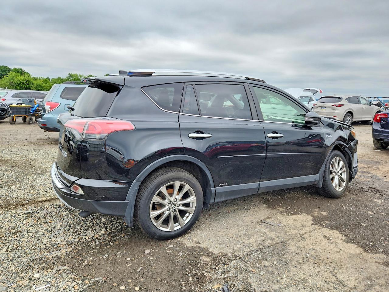 2016 Toyota Rav4 Hv Limited - Фото 3