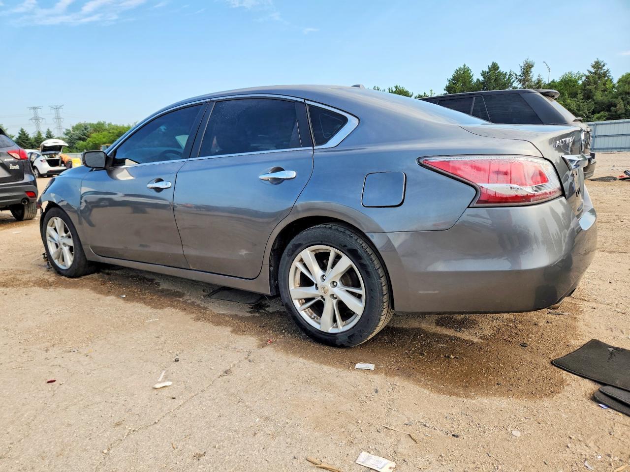 2015 Nissan Altima 2.5 S - Image 2