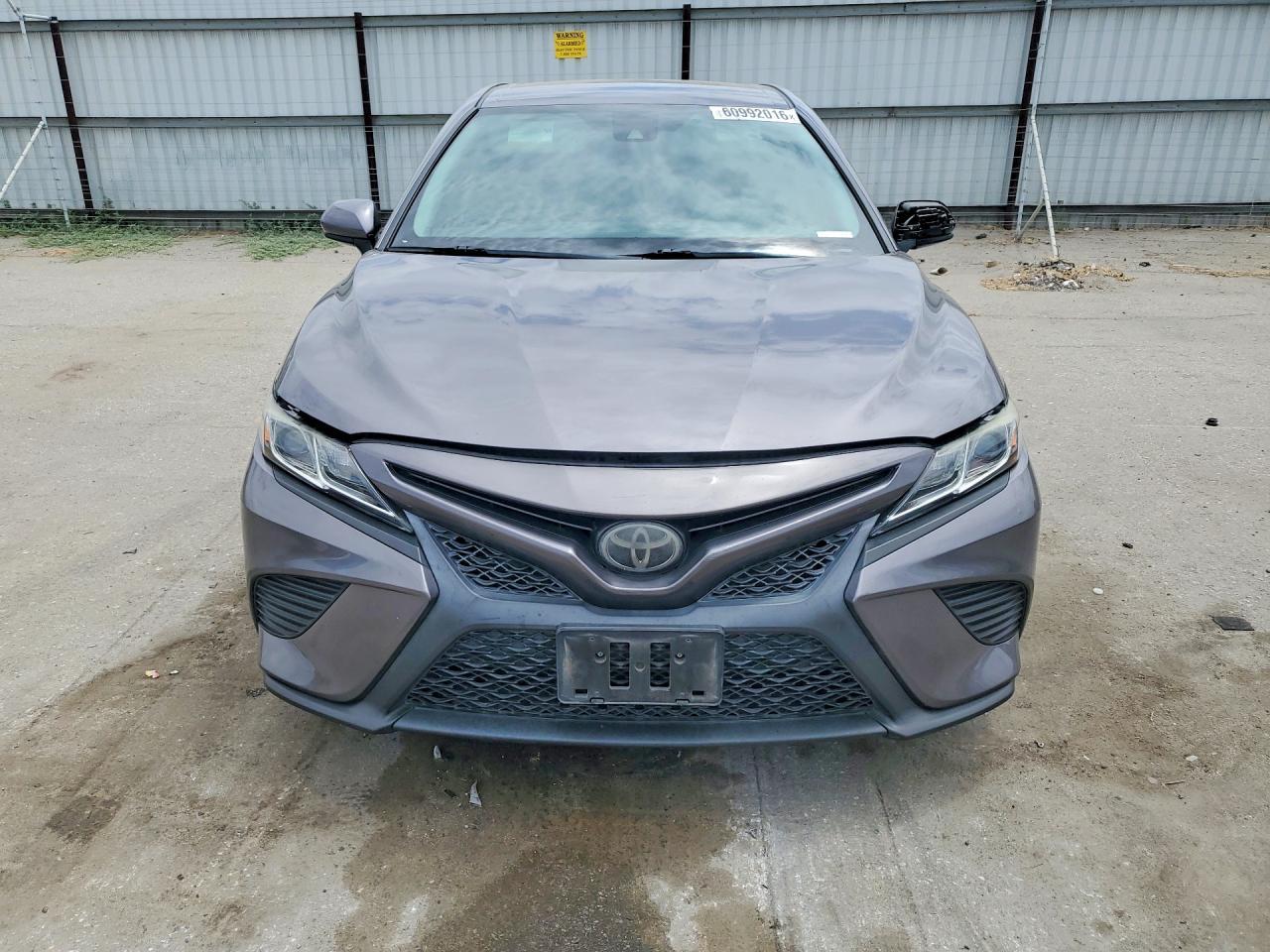 2019 Toyota Camry Se - Image 5