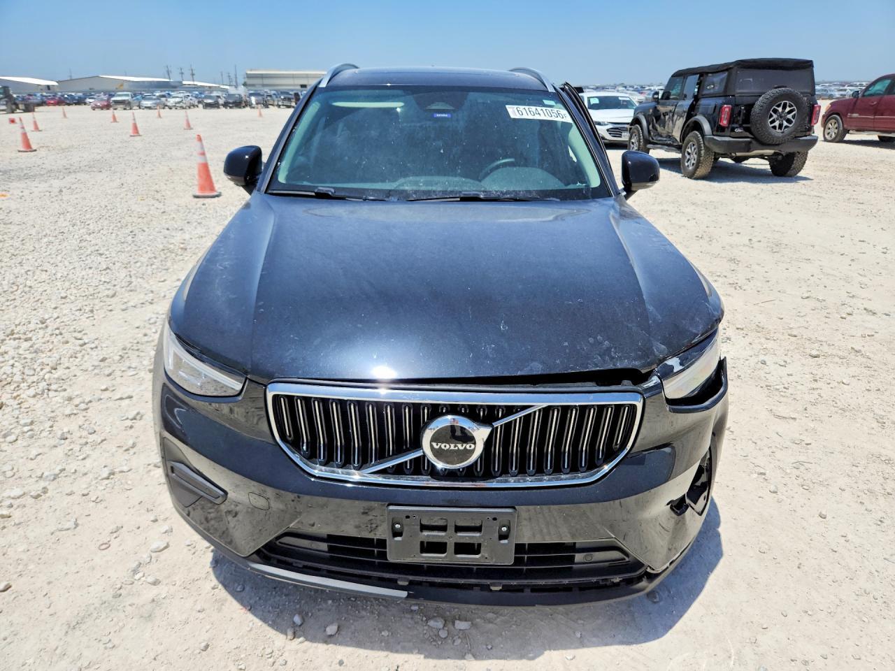 2025 Volvo Xc40 Core - Фото 5