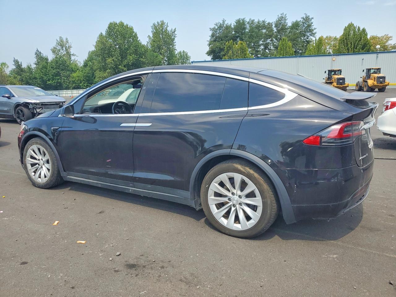 2017 Tesla Model X - Фото 2