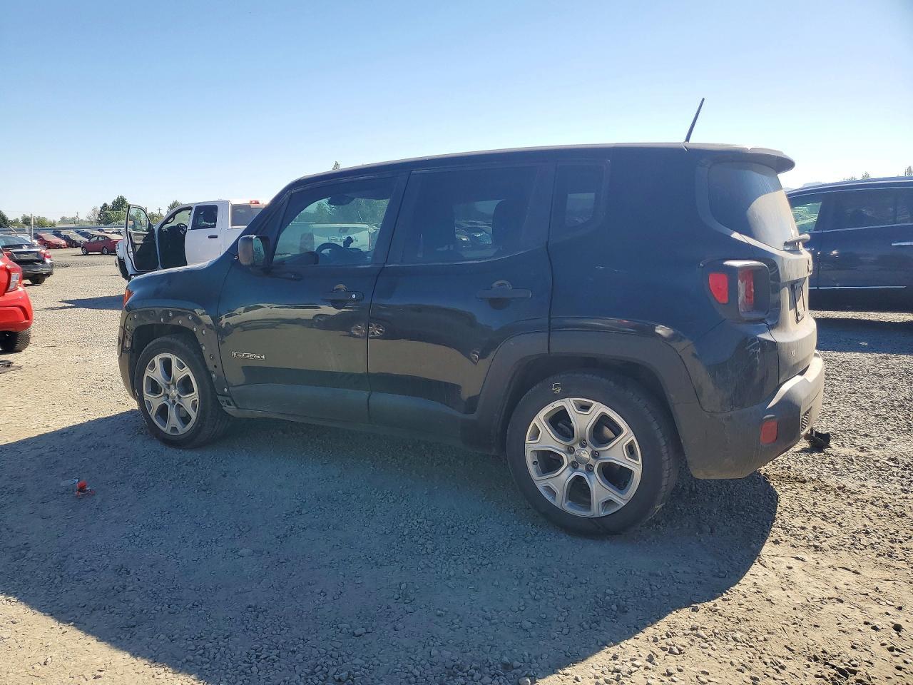 2015 Jeep Renegade Sport - Фото 2