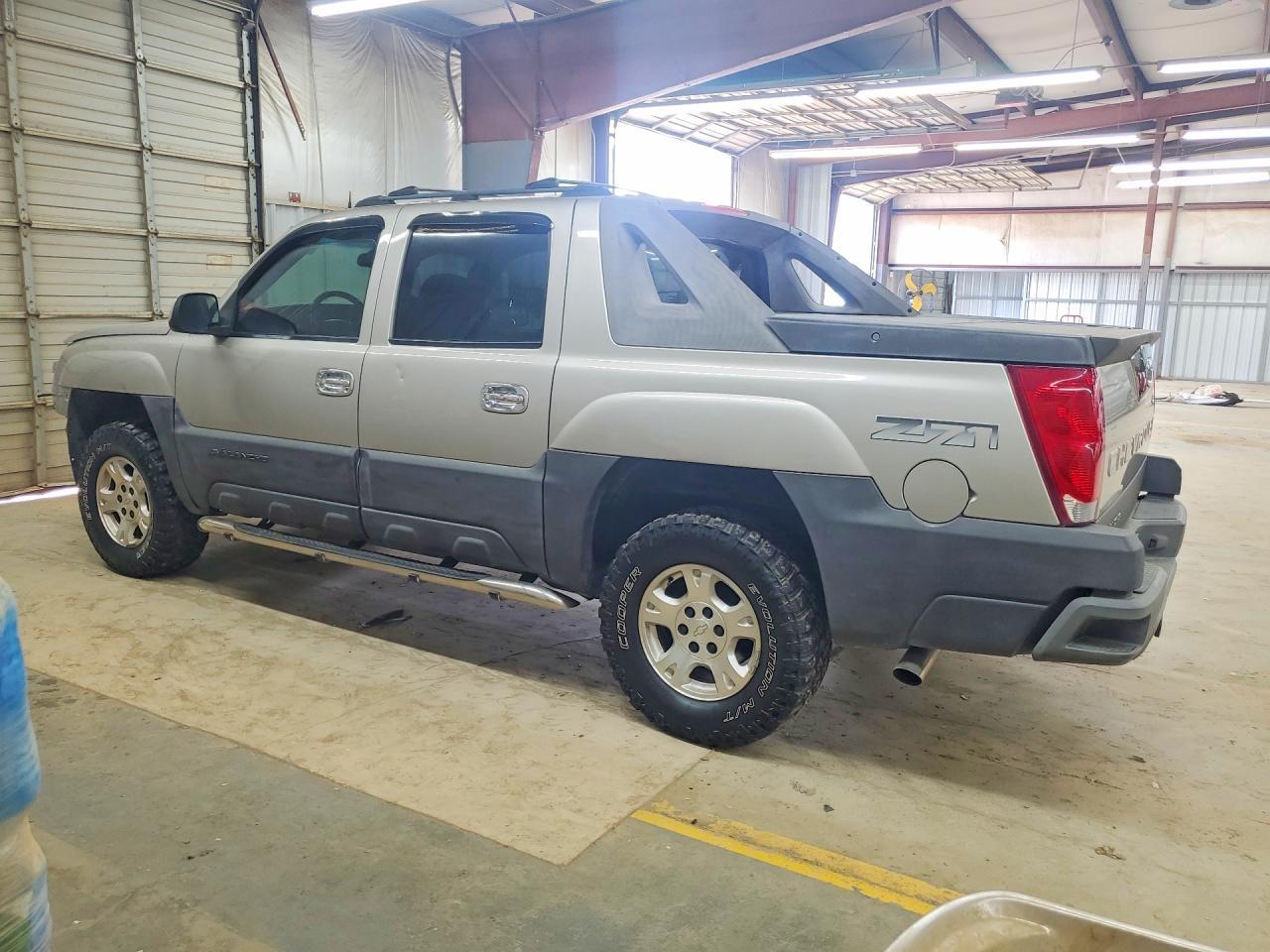 2004 Chevrolet Avalanche K1500 - Фото 2