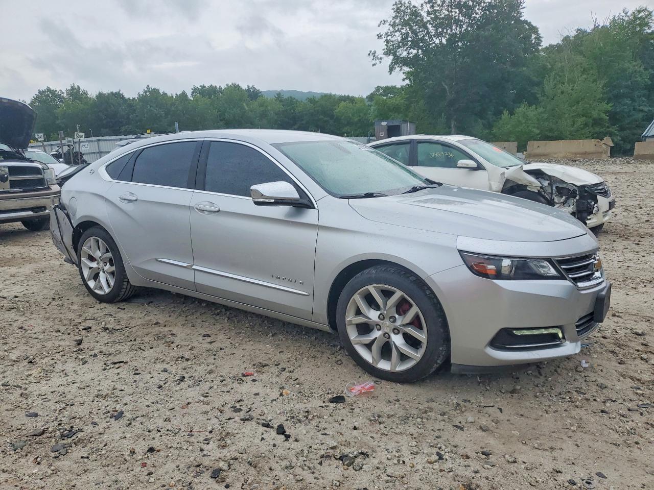 2018 Chevrolet Impala Premier - Image 4