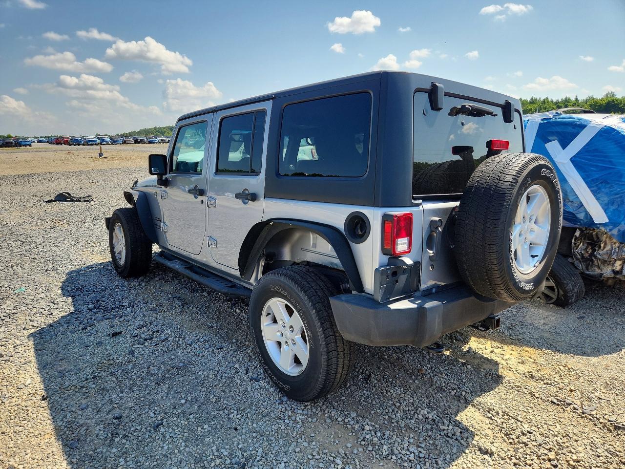 2018 Jeep Wrangler Unlimited Sport - Image 2