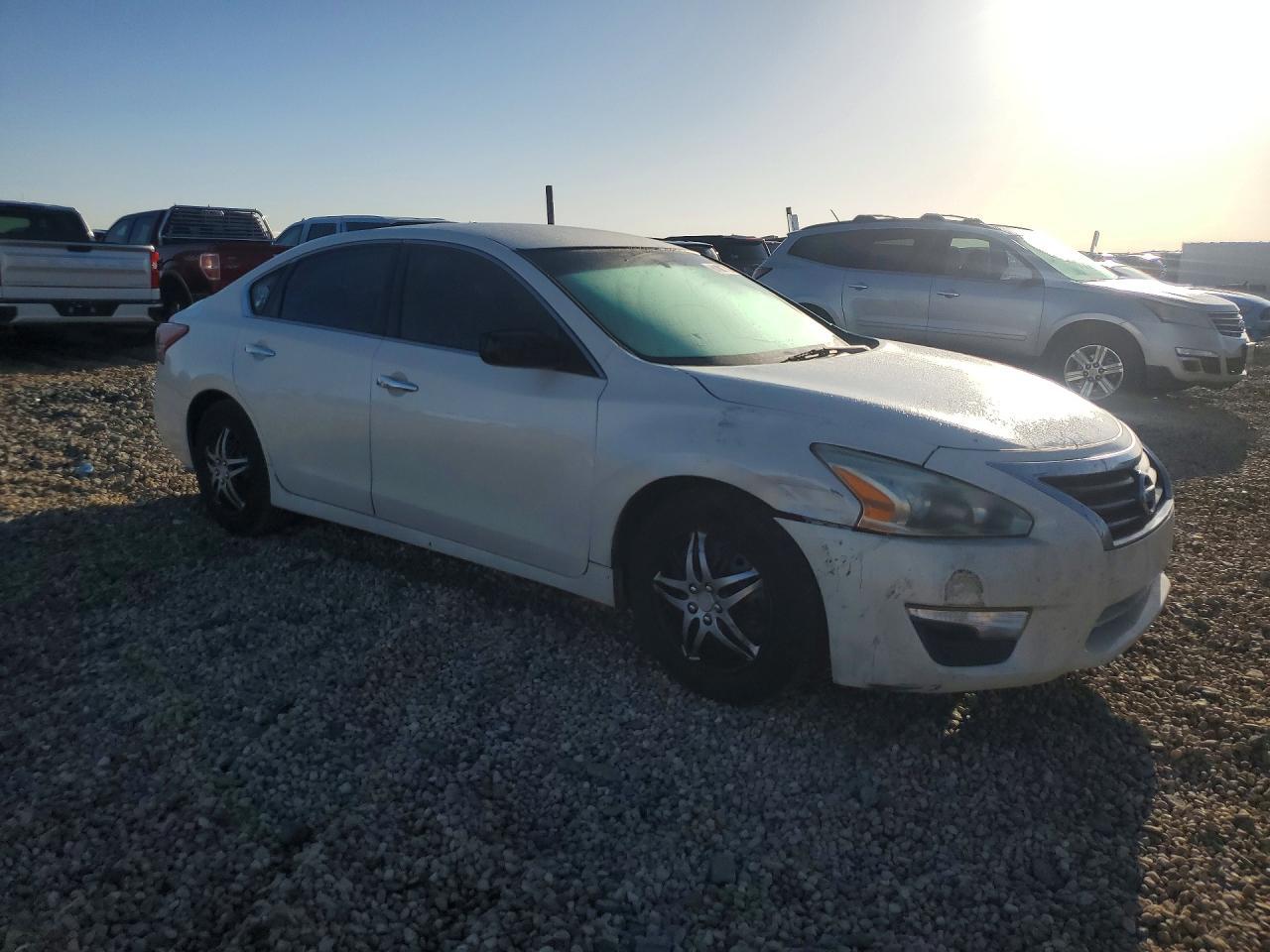 2013 Nissan Altima 2.5 - Фото 4