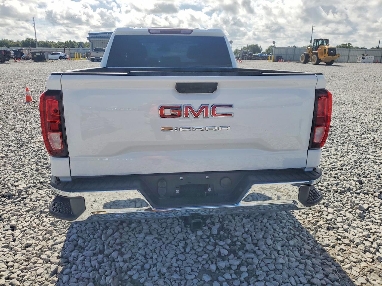 2024 GMC Sierra K1500 - Фото 6