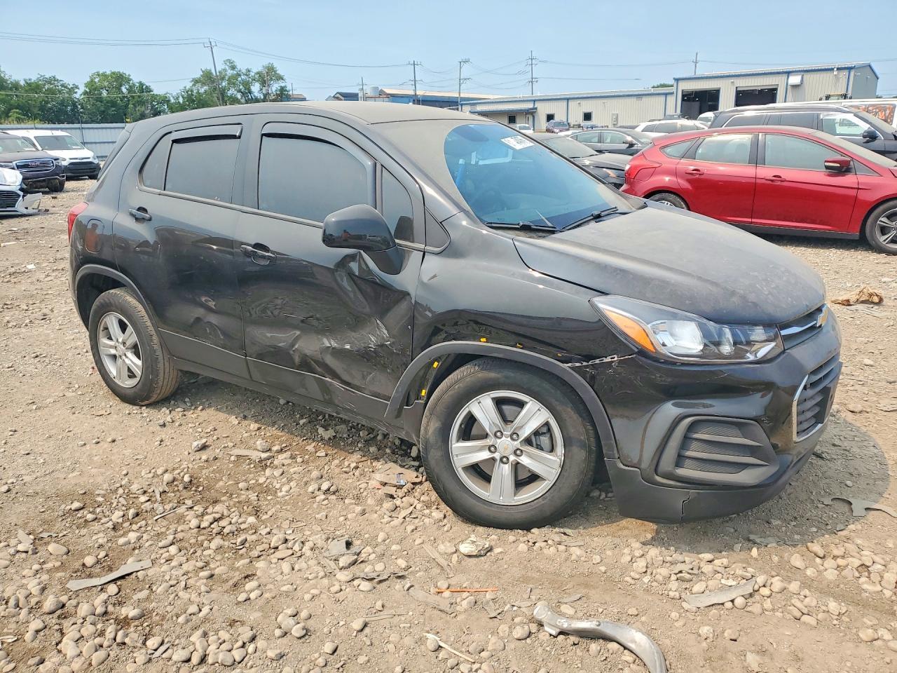 2022 Chevrolet Trax Ls - Image 4
