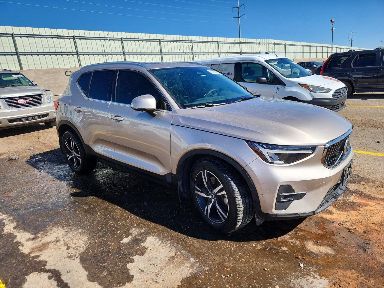 2023 Volvo Xc40 Plus - Фото 4